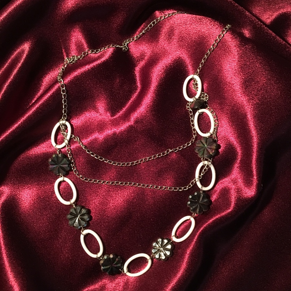 Sweet lightweight layered necklace